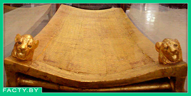 Кровать фараона найденная при раскопках