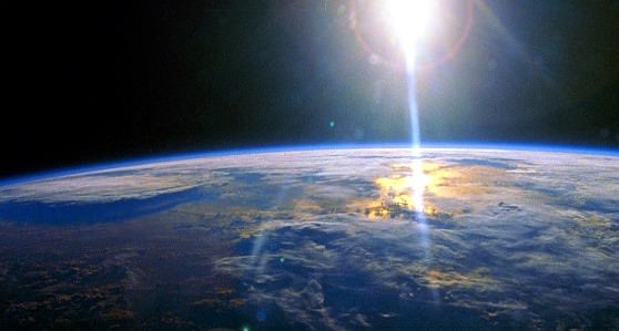  ученый Николай Коперник доказал что Земля это планета 