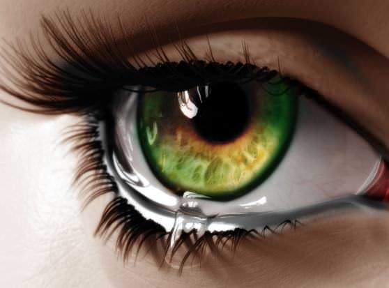 Зеленый человеческий глаз