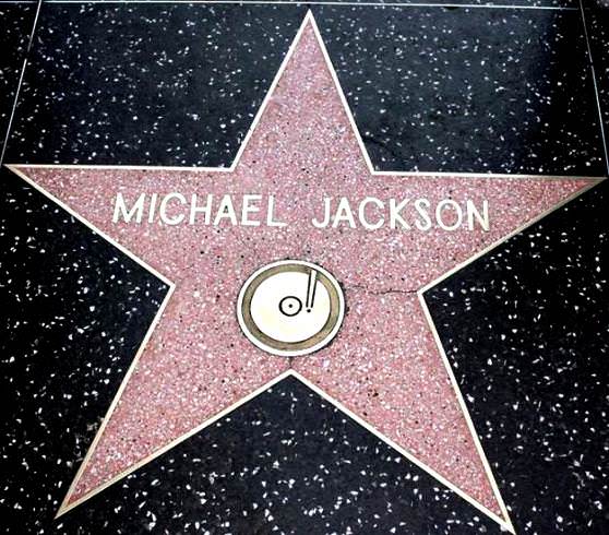 Звезда Майкл Джексона в аллее звезд в Голливуде 