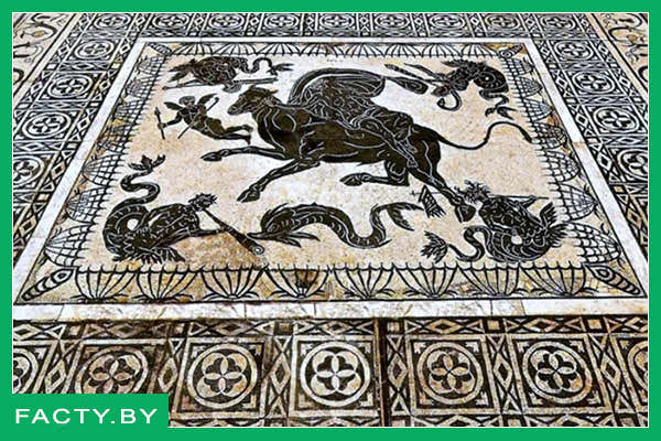 Мозаика на полу в доме до н.э.