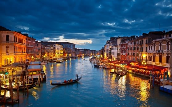 Красивая вечерняя Венеция