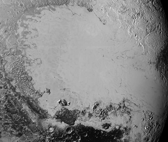 Последние фотографии поверхности Плутона