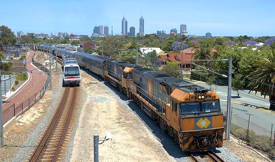 Австралийская железная дорога без поворотов 