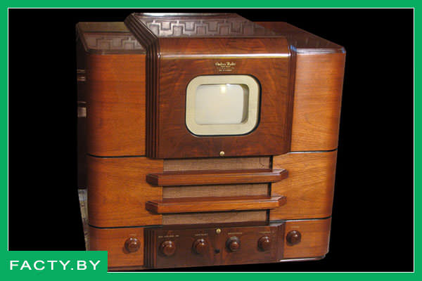 Один из первых телевизоров «Andrea 1F5»